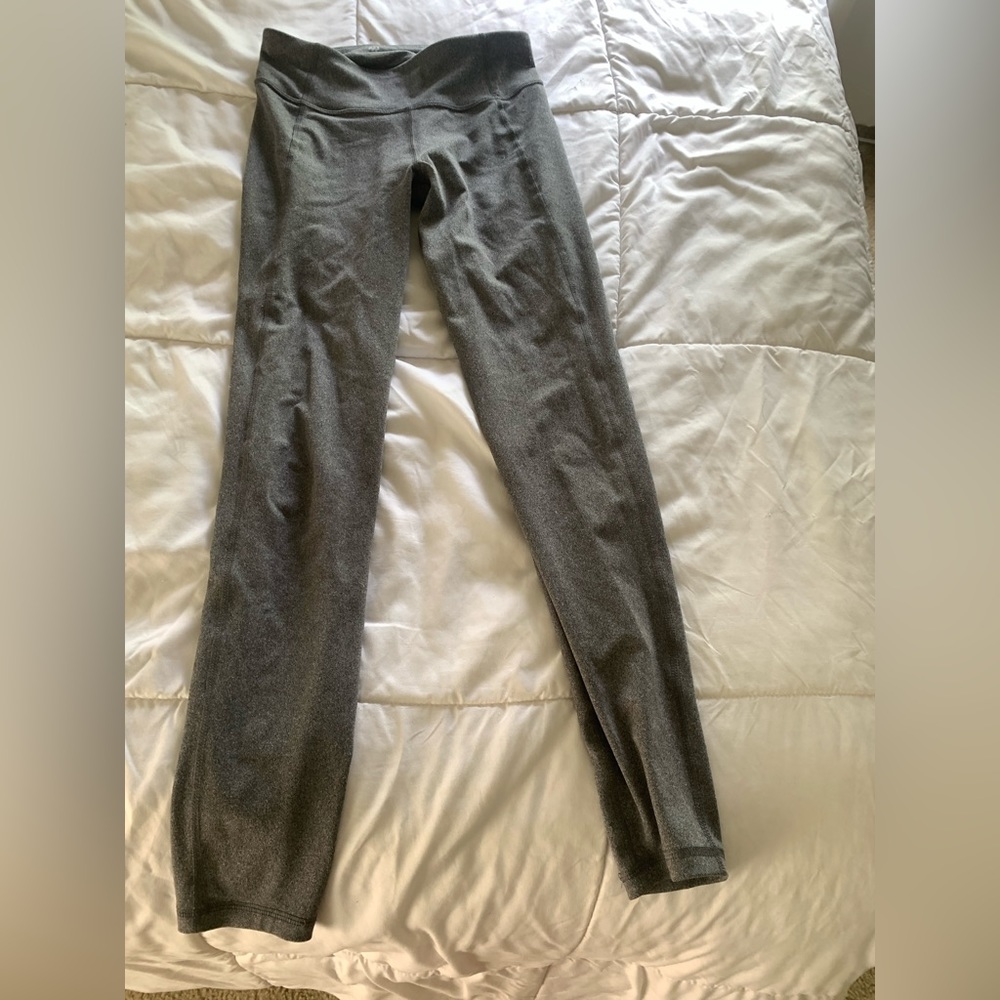 gray leggings